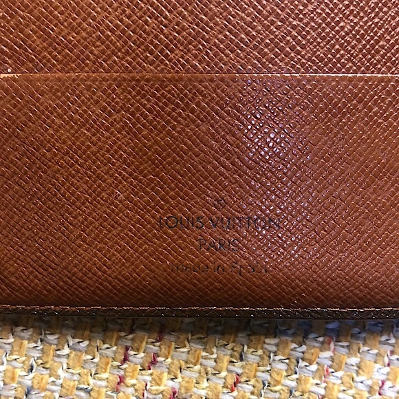 LOUIS VUITTON LV Monogramed Bifold Wallet CA0092 COMES WITH: LV Dust Bag - Picture 4 of 17
